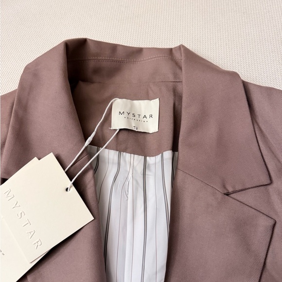 Mauve Blazer and Tailored Shorts Set - Picture 12 of 15